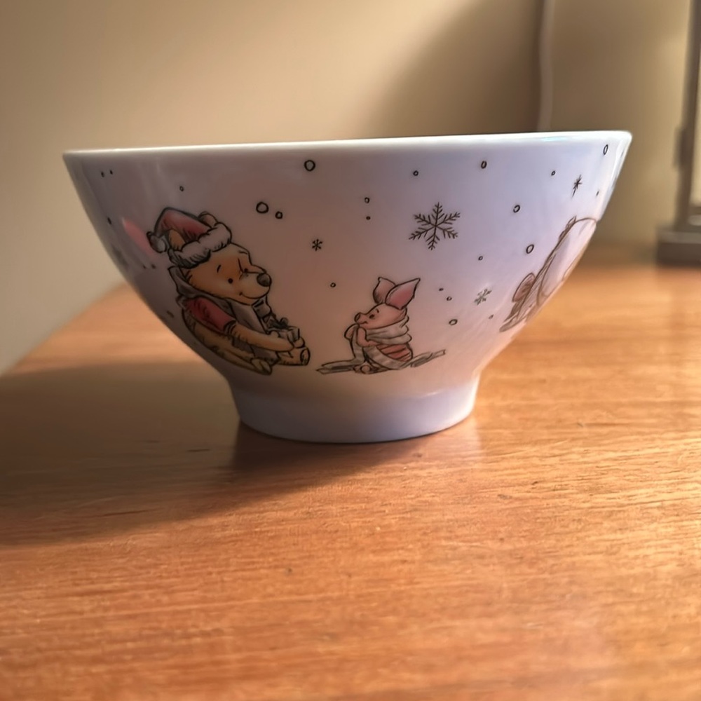 Winnie the Pooh Christmas bowl